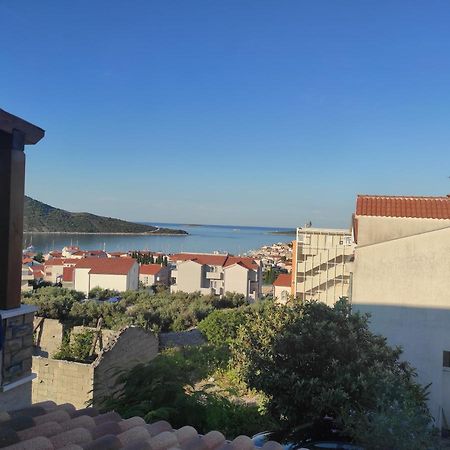 Ema Apartman Primošten Kültér fotó