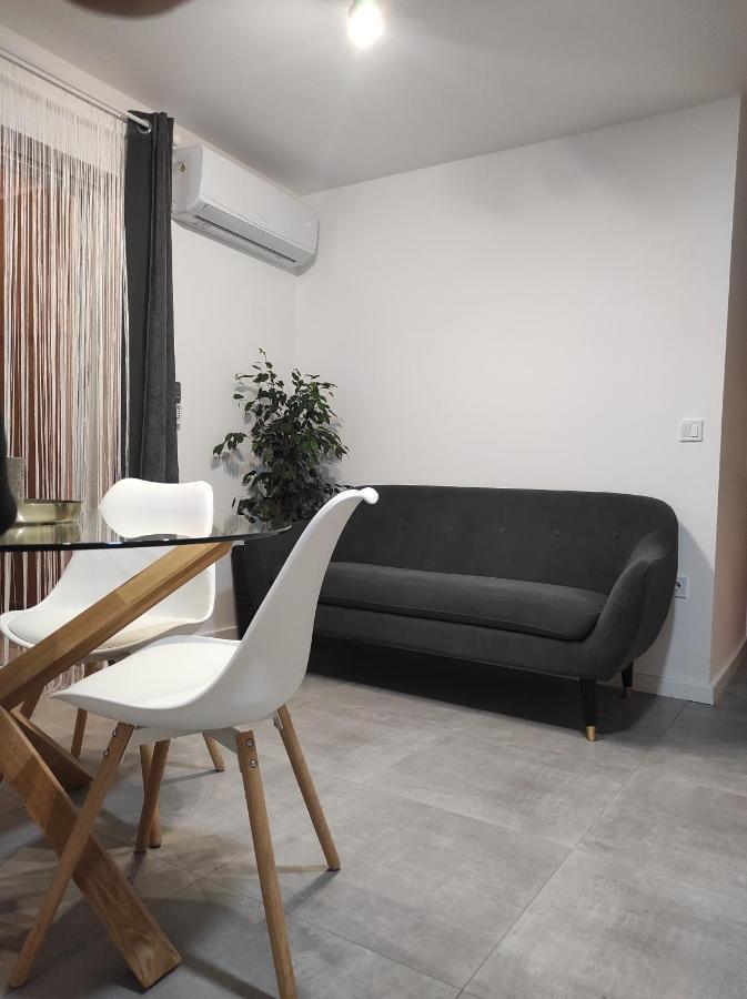 Ema Apartman Primošten Kültér fotó